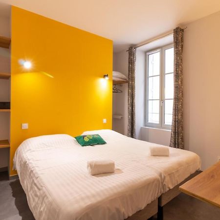 Les Halles Positives, Draps Compris Sarlat-la-Canéda Exterior foto