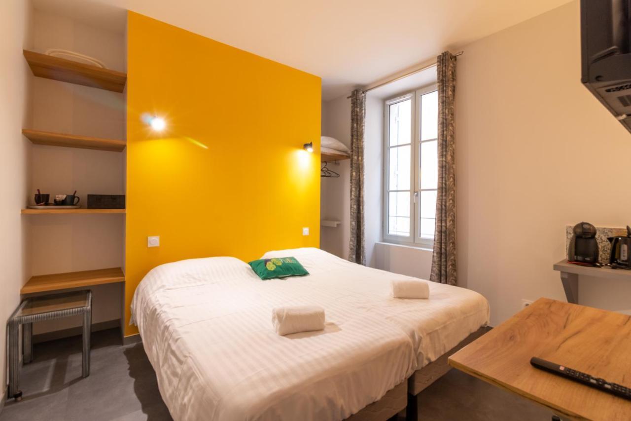 Les Halles Positives, Draps Compris Sarlat-la-Canéda Exterior foto